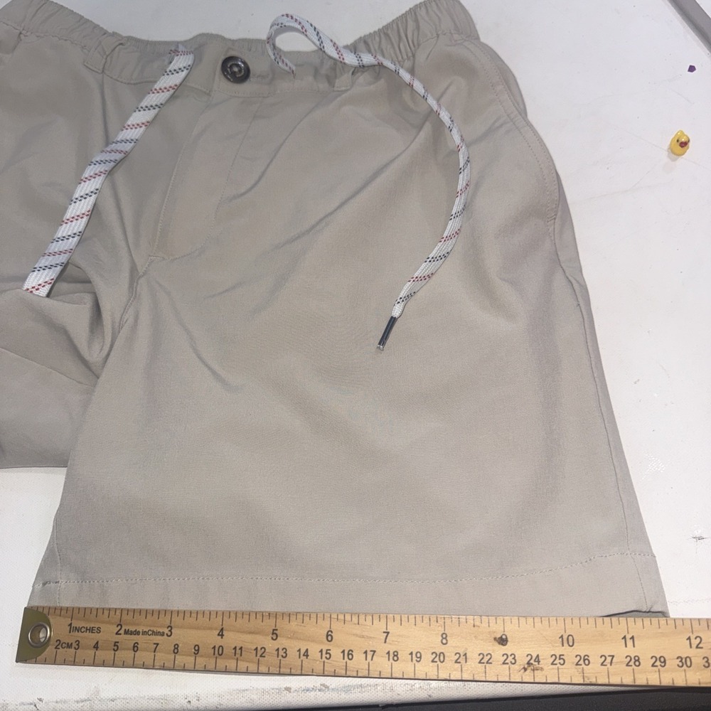 Chubbies Everywear Performance Shorts 6" Inseam Khaki Stretchy Beach Mens Large - Picture 12 of 13